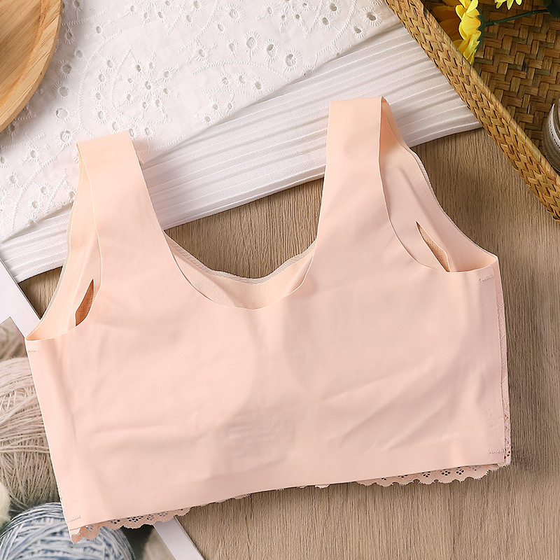 حمالة صدر من اللاتكس قابلة للت - مراجعة Bralette Triangle Set وسعره