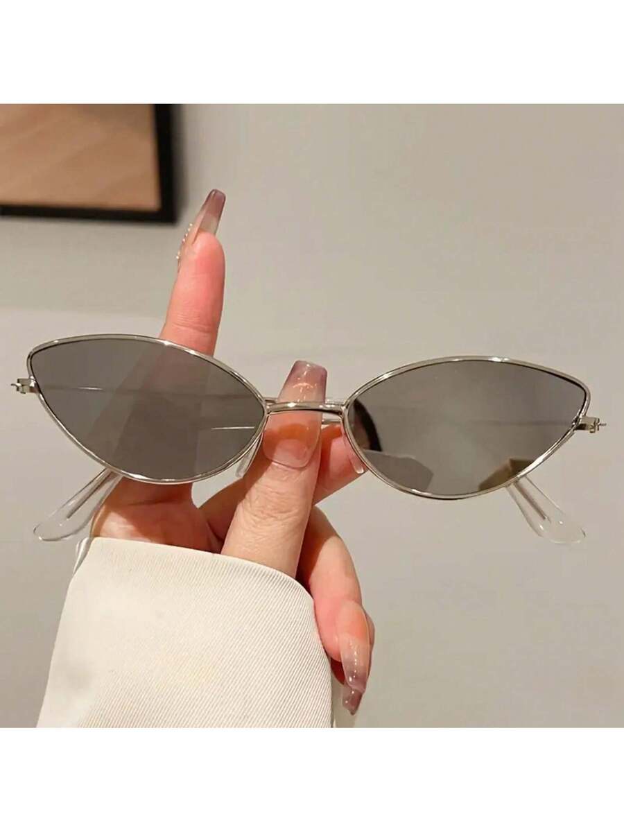 زوج واحد من النظارات النسائية  - مراجعة Sunglasses Cat Eye وسعره