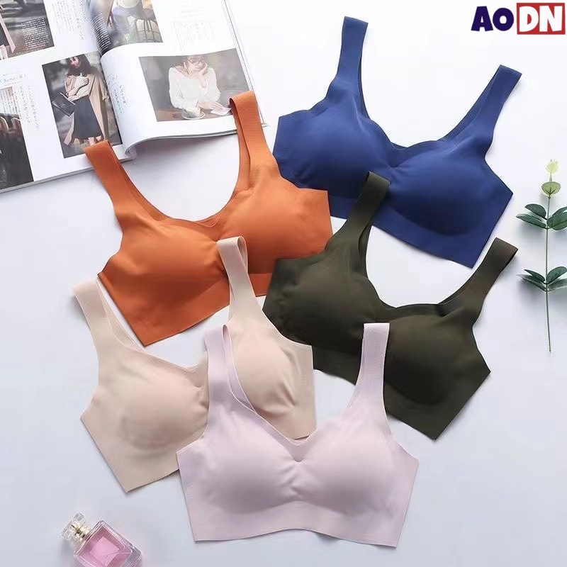 رقيقة مطمئنة الجيل الرابع سلس  - مراجعة Bralette Triangle Set وسعره