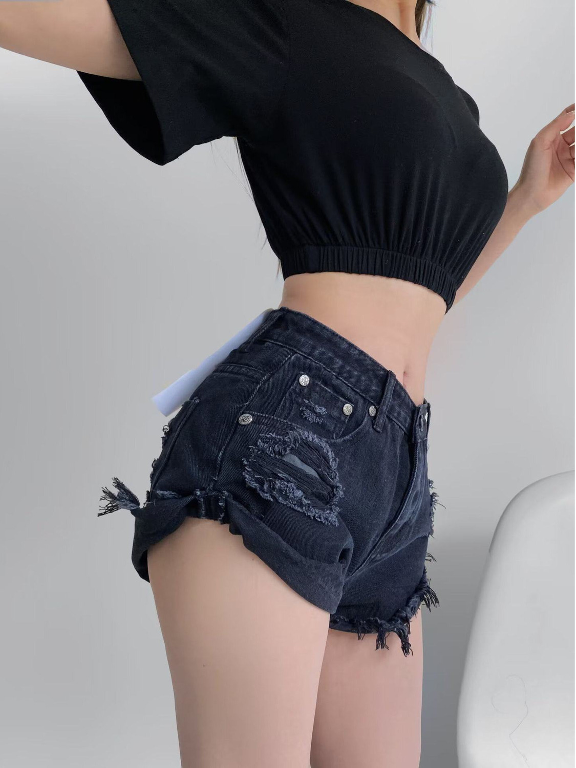 شورت جينز نسائي منخفض الخصر بت - مراجعة Shorts Denim Frayed وسعره