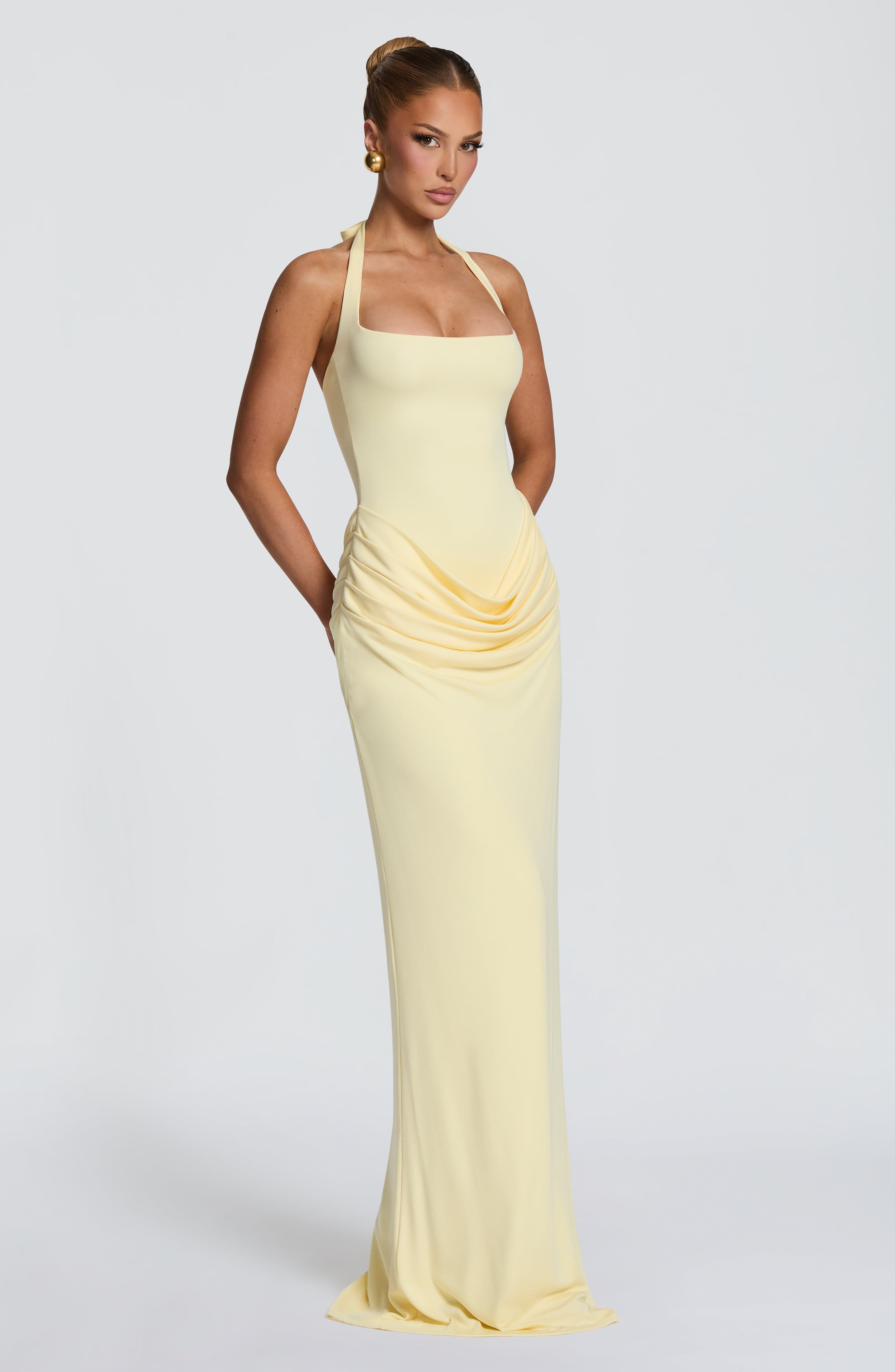 فستان ماكسي نسائي أنيق برقبة ه - مراجعة Maxi Dress Halter وسعره