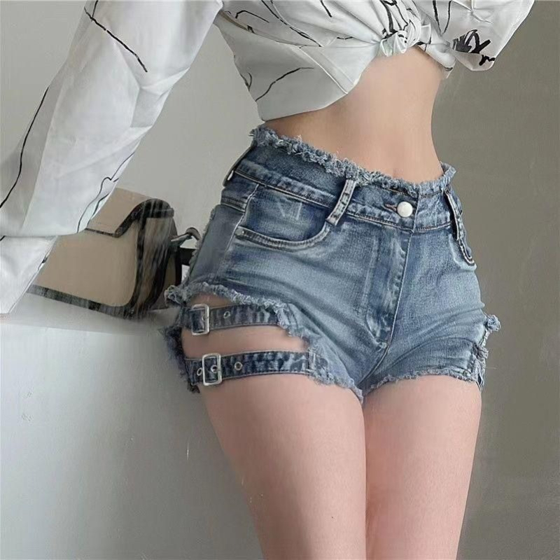 شورت جينز نسائي جديد للصيف بقص - مراجعة Shorts Denim Frayed وسعره