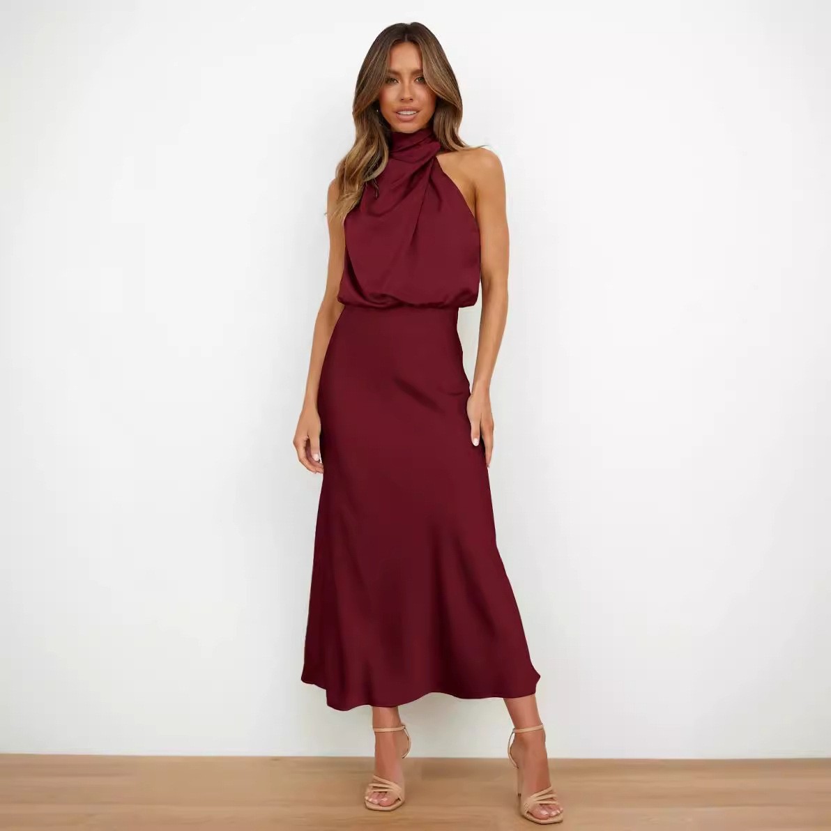 فستان ساتان بدون أكمام برقبة ه - مراجعة Maxi Dress Halter وسعره