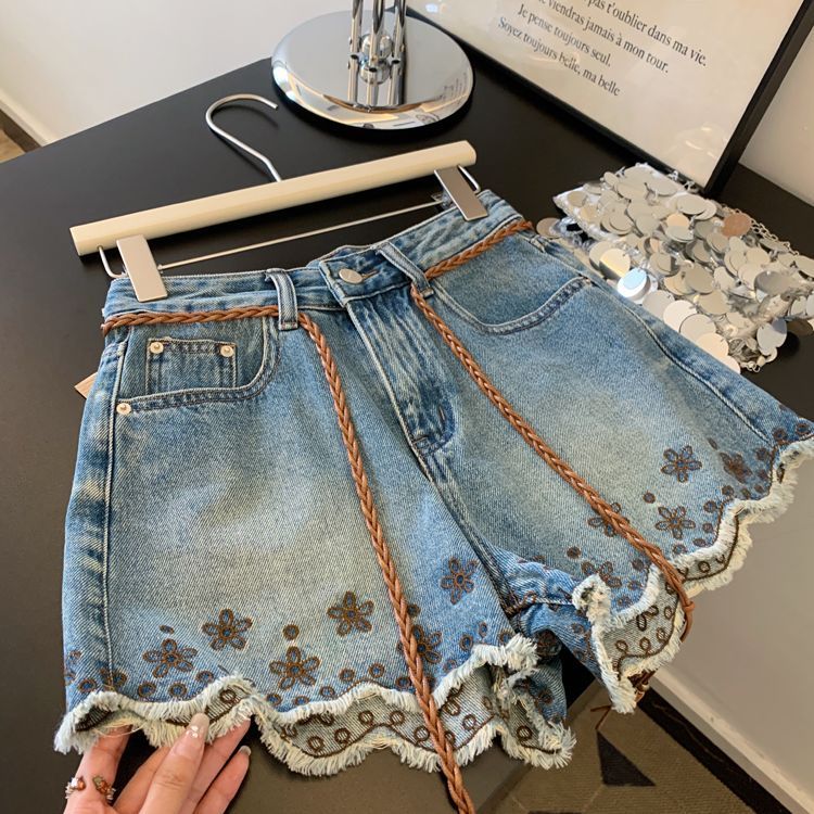 شورت جينز نسائي عتيق الطراز بخ - مراجعة Shorts Denim Frayed وسعره